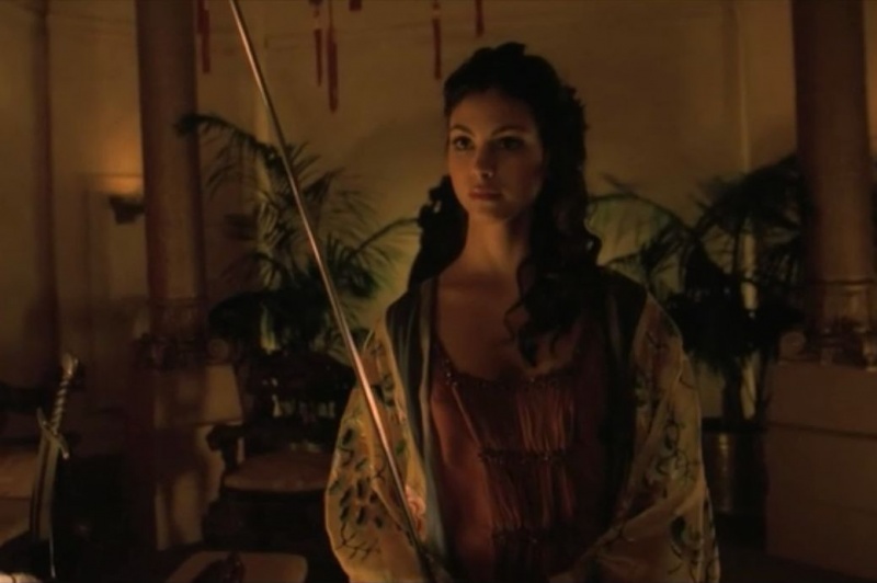 File:Firefly-shindig-inara-sword.jpg